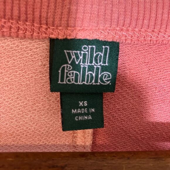 Wild Fable, cropped sweatshirt, long sleeve, excellent condition, extra small - Picture 4 of 5